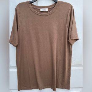 Zenana brown tee - super soft fabric - NBW - size XL